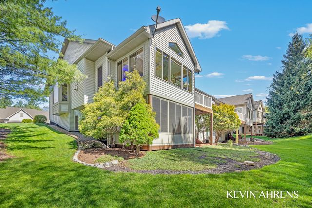 4366 Willow Ln Drive NE 6, Grand Rapids, MI 49525