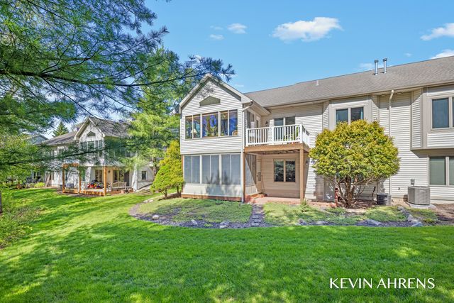4366 Willow Ln Drive NE 6, Grand Rapids, MI 49525