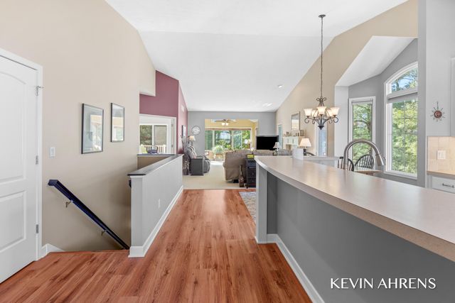 4366 Willow Ln Drive NE 6, Grand Rapids, MI 49525