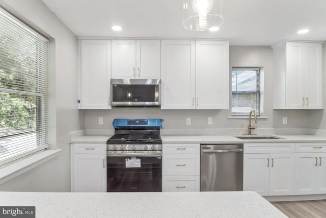 5724 CEDELLA AVE, Baltimore, MD 21206
