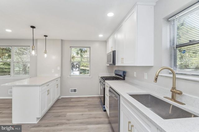 5724 CEDELLA AVE, Baltimore, MD 21206