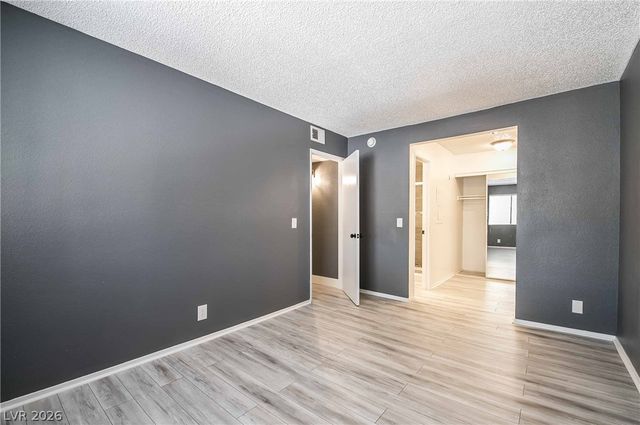 3151 SOARING GULLS Drive 2186, Las Vegas, NV 89128