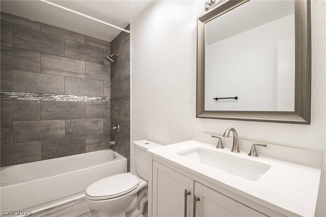3151 SOARING GULLS Drive 2186, Las Vegas, NV 89128