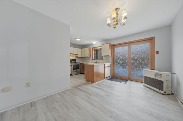 336 Intervale Rd Apt D4, Gilford, NH 03249