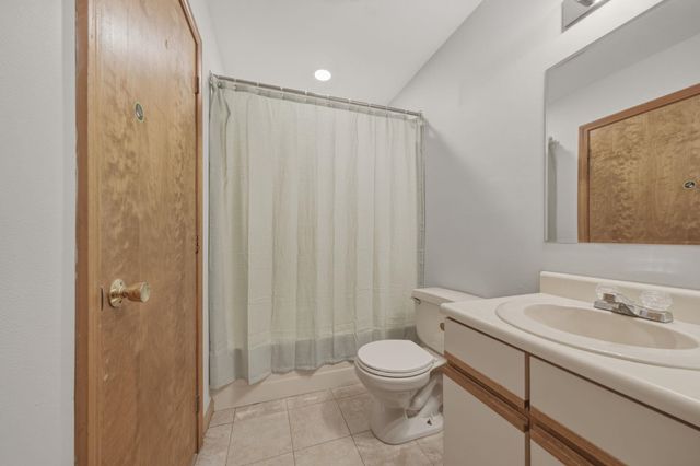 336 Intervale Rd Apt D4, Gilford, NH 03249