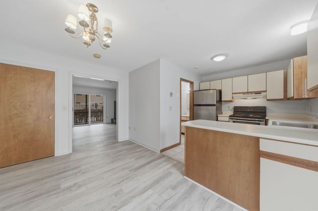 336 Intervale Rd Apt D4, Gilford, NH 03249