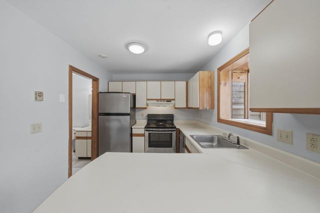 336 Intervale Rd Apt D4, Gilford, NH 03249