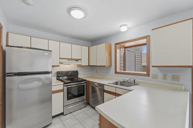 336 Intervale Rd Apt D4, Gilford, NH 03249