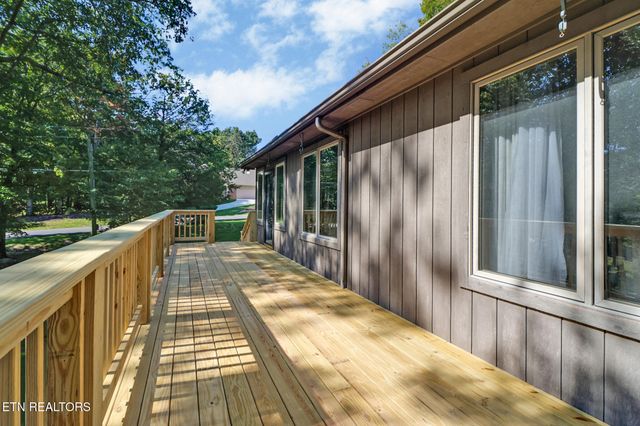 101 Walden Ridge Drive, Crossville, TN 38558