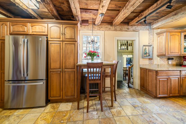 339 Main Street South, Woodbury, CT 06798