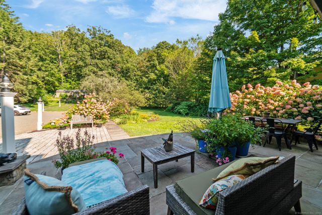 339 Main Street South, Woodbury, CT 06798