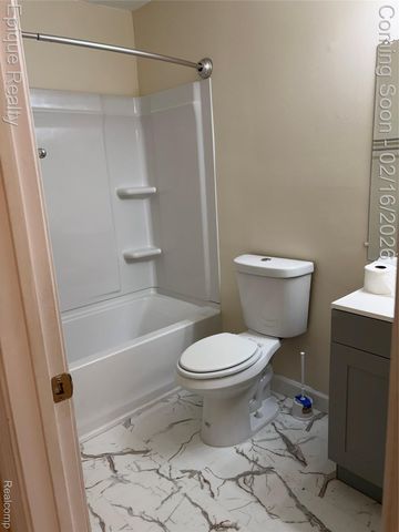 6960 Foxthorn Drive, Canton Charter Township, MI 48187