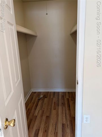 6960 Foxthorn Drive, Canton Charter Township, MI 48187