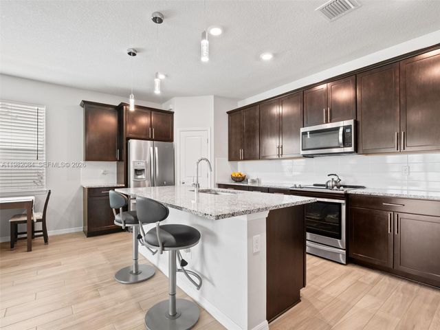 1575 Pongam Ter, Hollywood, FL 33021