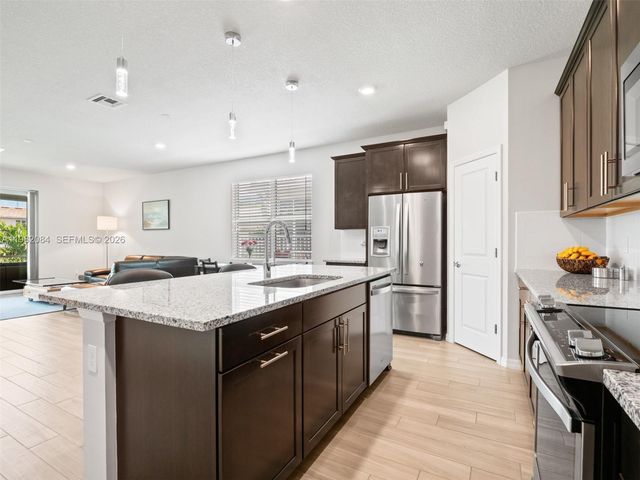 1575 Pongam Ter, Hollywood, FL 33021