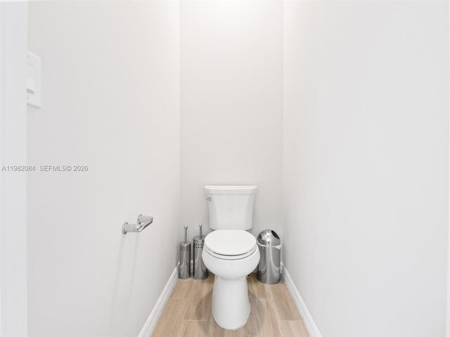 1575 Pongam Ter, Hollywood, FL 33021