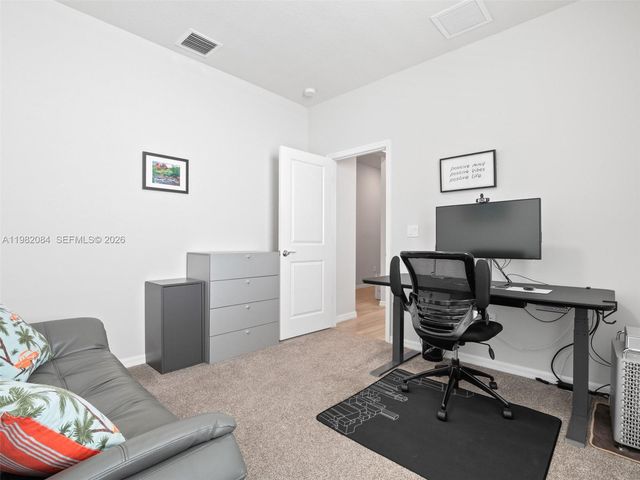 1575 Pongam Ter, Hollywood, FL 33021