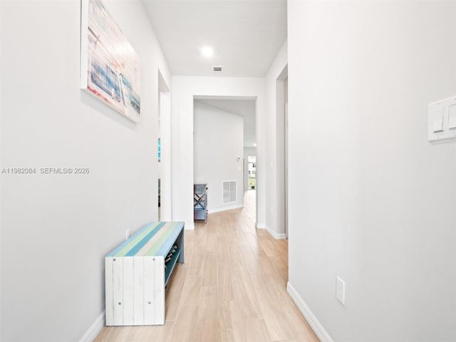 1575 Pongam Ter, Hollywood, FL 33021