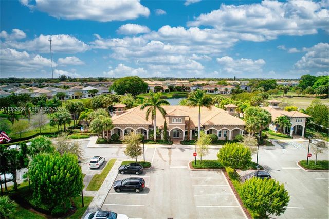 1575 Pongam Ter, Hollywood, FL 33021