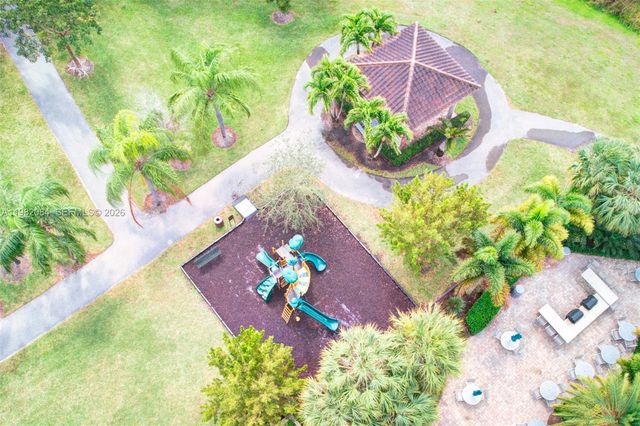 1575 Pongam Ter, Hollywood, FL 33021