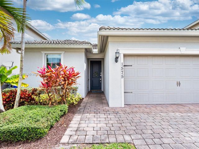 1575 Pongam Ter, Hollywood, FL 33021