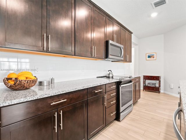 1575 Pongam Ter, Hollywood, FL 33021