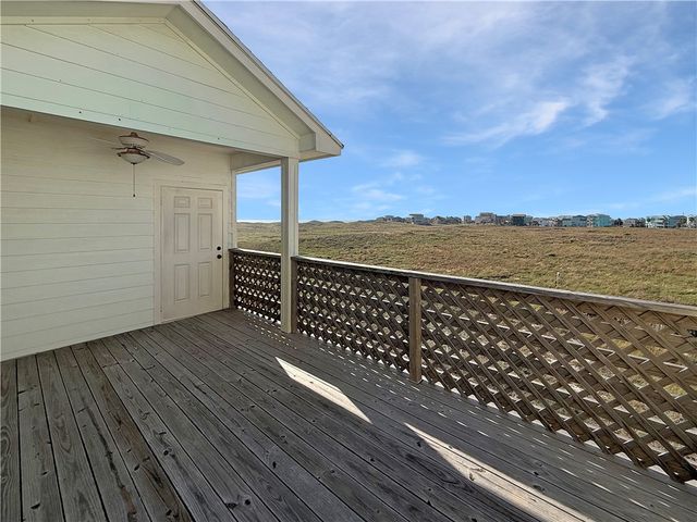 118 W Palm Beach Road, Port Aransas, TX 78373