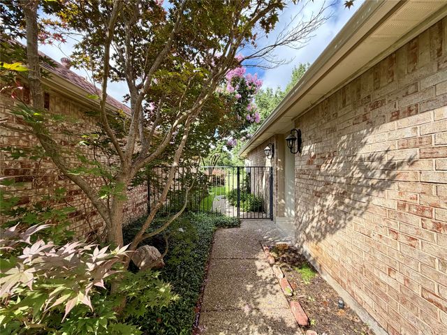 3212 Laurel Oaks Court, Garland, TX 75044