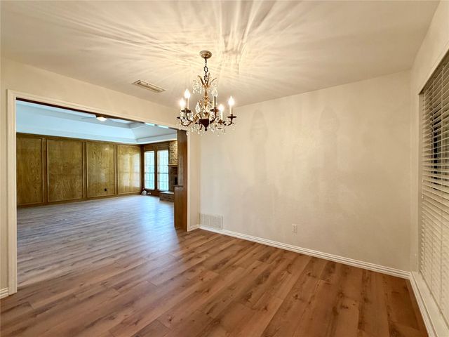 3212 Laurel Oaks Court, Garland, TX 75044