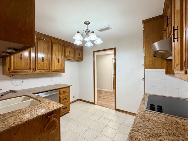 3212 Laurel Oaks Court, Garland, TX 75044