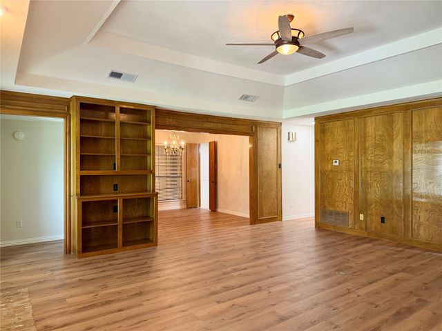 3212 Laurel Oaks Court, Garland, TX 75044