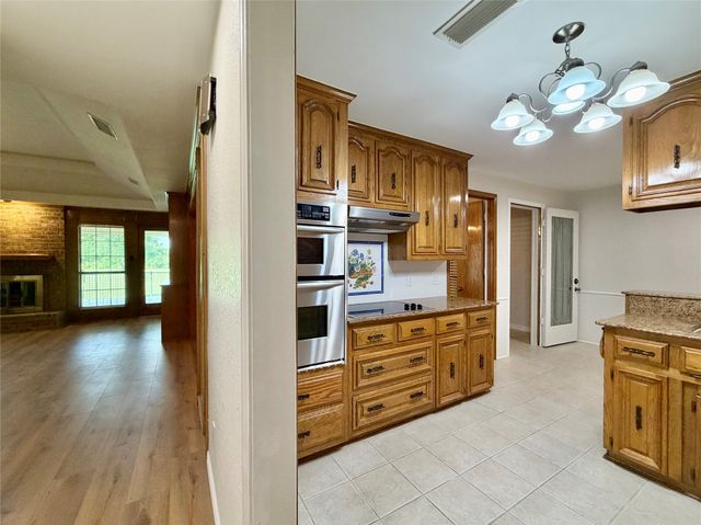 3212 Laurel Oaks Court, Garland, TX 75044