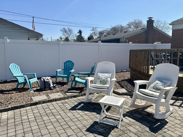 36753 Greenbush Road, Wayne City, MI 48184