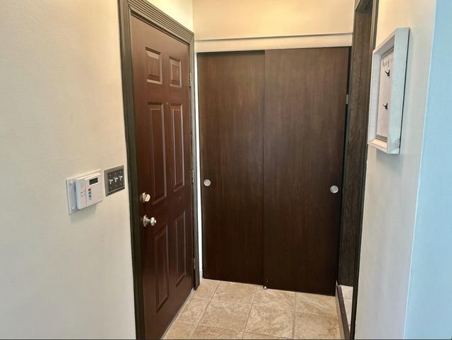 36753 Greenbush Road, Wayne City, MI 48184