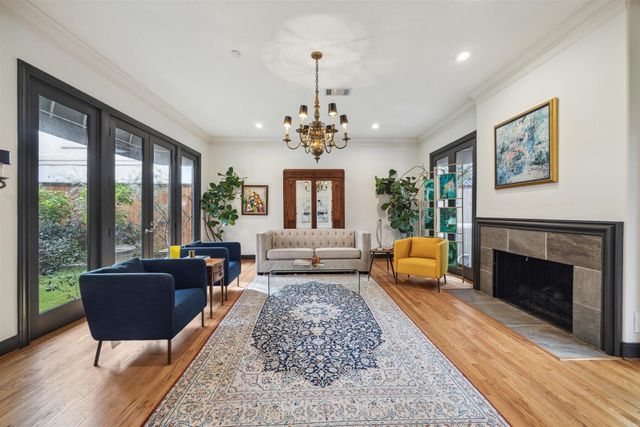 2154 Avalon Place, Houston, TX 77019