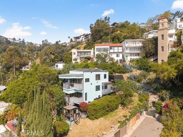 6869 Los Altos, Los Angeles, CA 90068