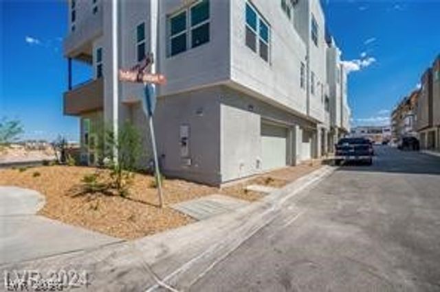 2484 Indigo Mountain Street, Henderson, NV 89044