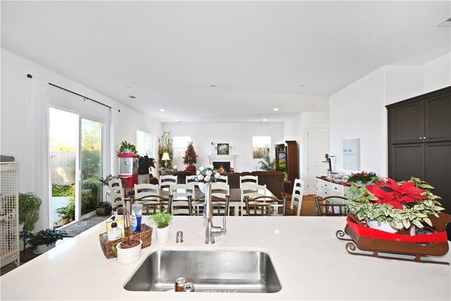 813 Skyview Lane, Santa Maria, CA 93455