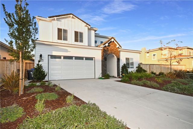813 Skyview Lane, Santa Maria, CA 93455