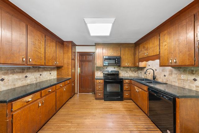 1215 Anne Street, Henderson, NC 27536