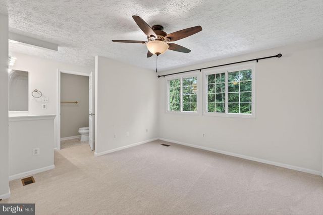 7590 ASPENPARK RD, Lorton, VA 22079