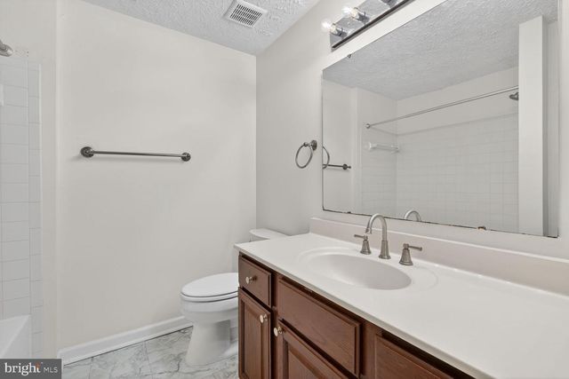 7590 ASPENPARK RD, Lorton, VA 22079