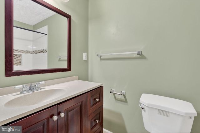 7590 ASPENPARK RD, Lorton, VA 22079
