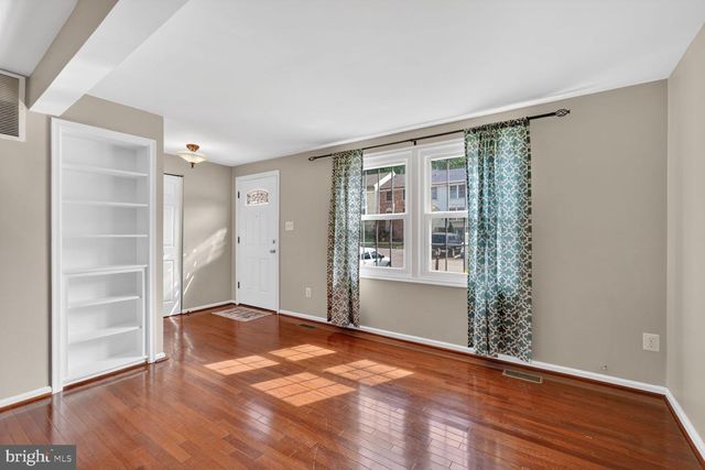 7590 ASPENPARK RD, Lorton, VA 22079