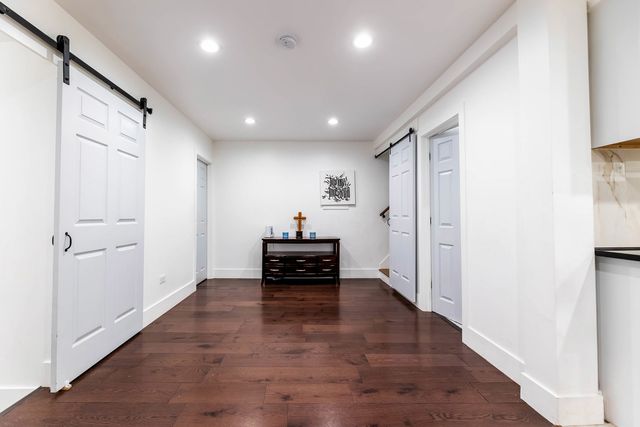 9658 Austin Avenue, Oak Lawn, IL 60453