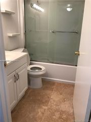 10288 NW 9th St Cir 205, Miami, FL 33172