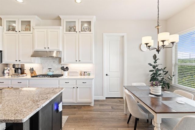 321 Bisset CT, Austin, TX 78738