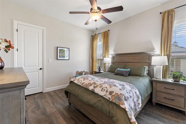 321 Bisset CT, Austin, TX 78738