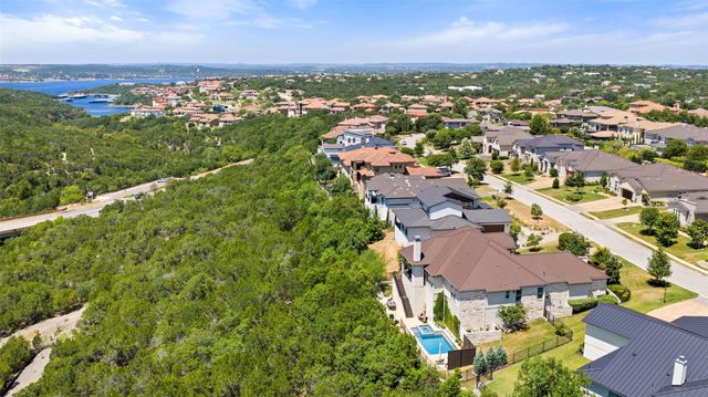 321 Bisset CT, Austin, TX 78738