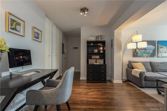 21 Fairview Avenue 724, Tuckahoe, NY 10707